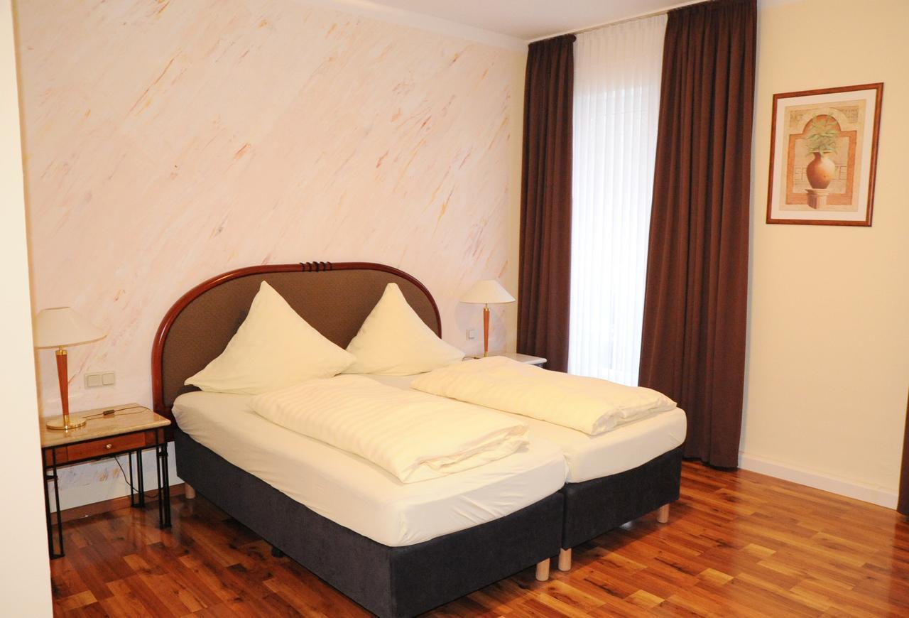 Aparthotel Scheuer Hürth Екстериор снимка