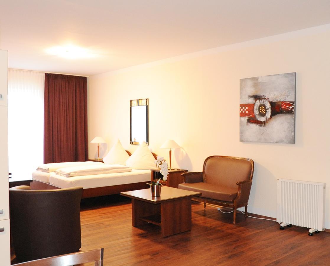 Aparthotel Scheuer Hürth Екстериор снимка