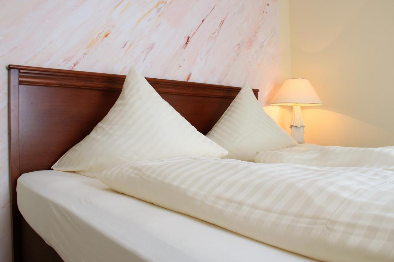 Aparthotel Scheuer Hürth Екстериор снимка