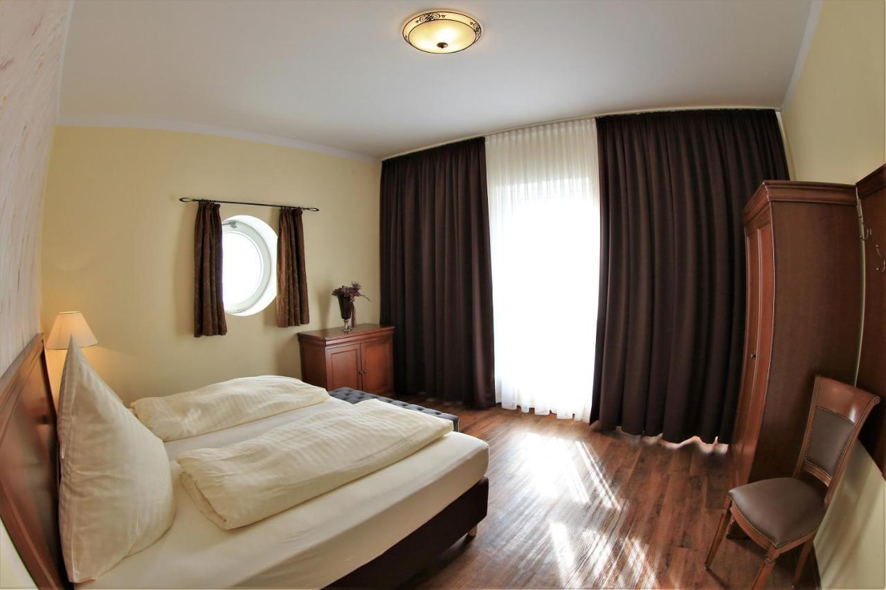 Aparthotel Scheuer Hürth Екстериор снимка