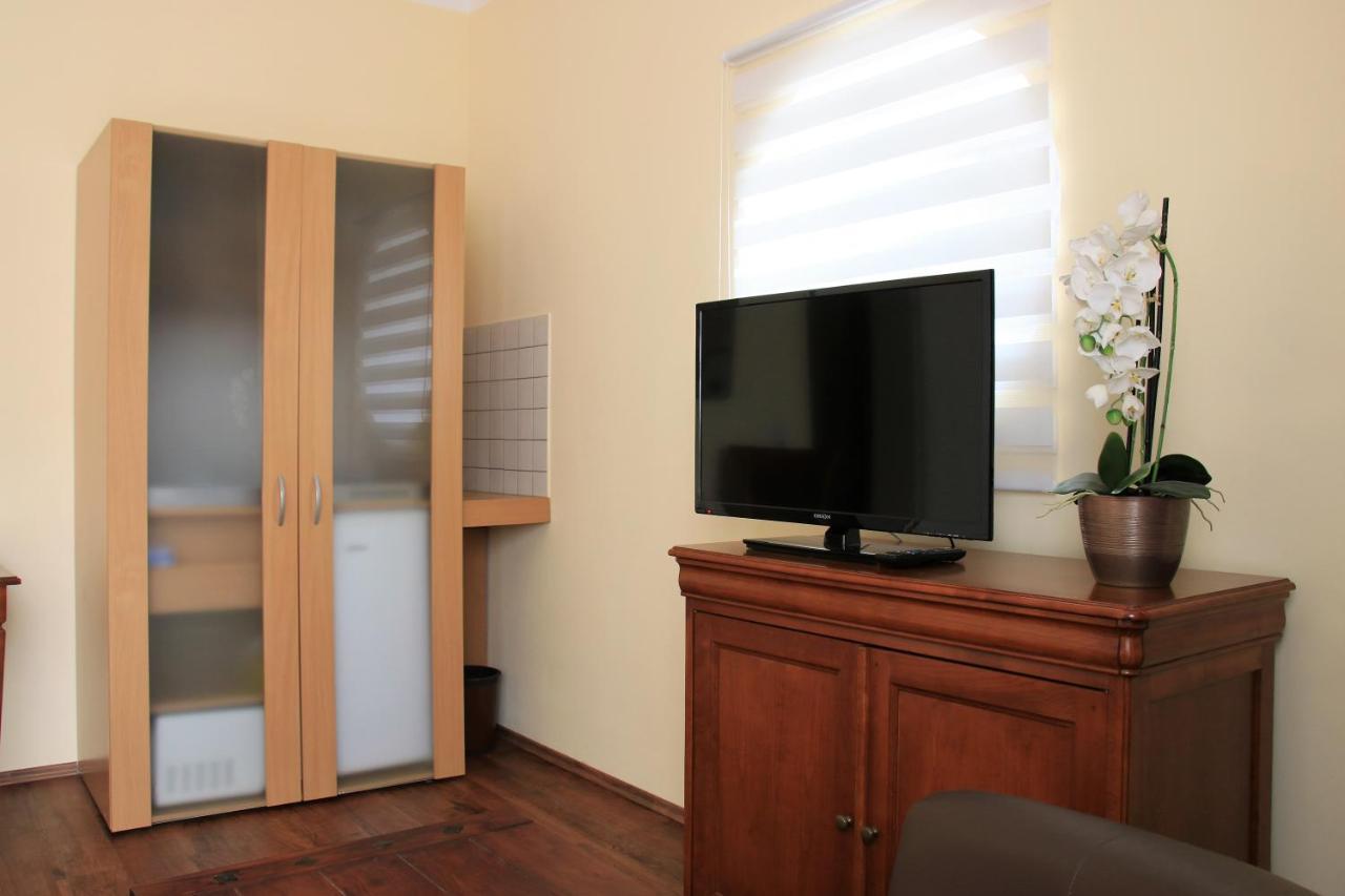 Aparthotel Scheuer Hürth Екстериор снимка