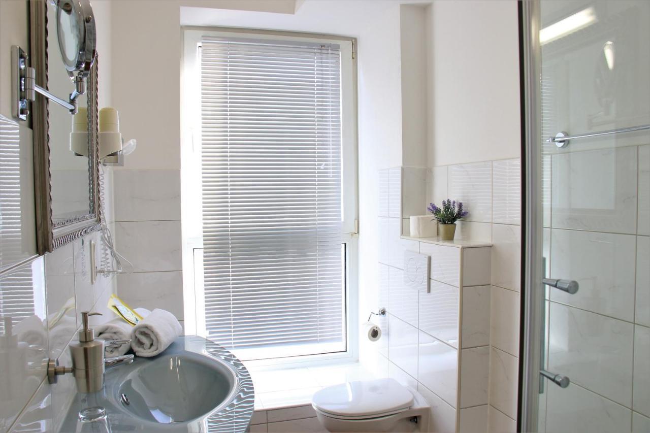 Aparthotel Scheuer Hürth Екстериор снимка